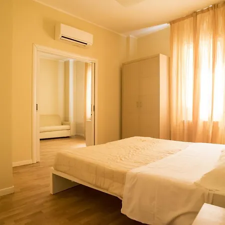Dante Apartment *