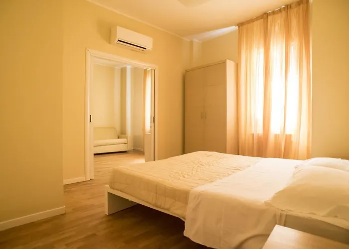 Dante Apartment *